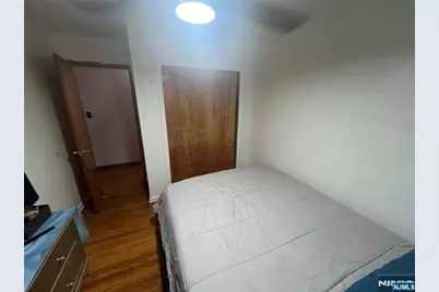 209 Van Winkle Avenue, Nutley, NJ 07110 - Photo 15