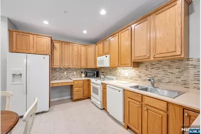 9116 Warrens Way, Wanaque, NJ 07465 - Photo 9