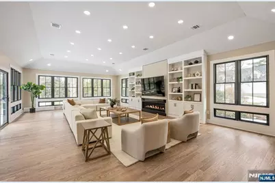 547 Highland Avenue, Ridgewood, NJ 07450 - Photo 7