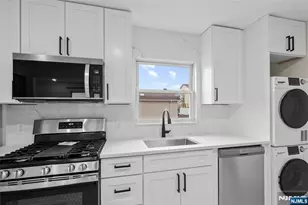 238 Terrace Ave, Jersey City, NJ 07307 - Photo 5