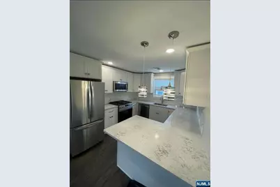 256 Coolidge Avenue B #B, Fort Lee, NJ 07024 - Photo 9