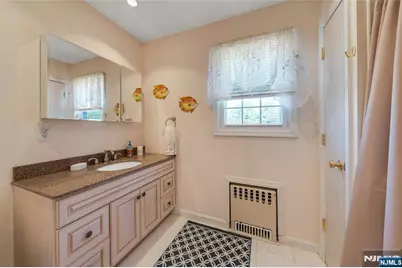 774 Austin Avenue, Oradell, NJ 07649 - Photo 19