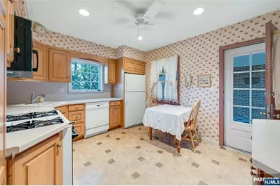 774 Austin Avenue, Oradell, NJ 07649 - Photo 11