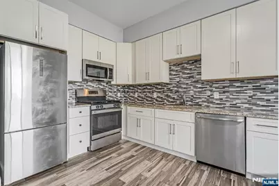 424 Whiton Street 402 #402, Jersey City, NJ 07304 - Photo 13