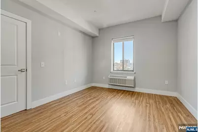 424 Whiton Street 402 #402, Jersey City, NJ 07304 - Photo 3