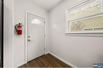 31 Park Avenue 1st Floor #1st floor, Dumont, NJ 07628 - Photo 7