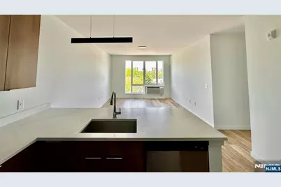 300 State 413 #413, Hackensack, NJ 07601 - Photo 7