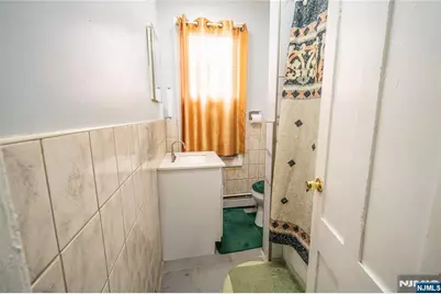 108 Hollywood Avenue, East Orange, NJ 07018 - Photo 23