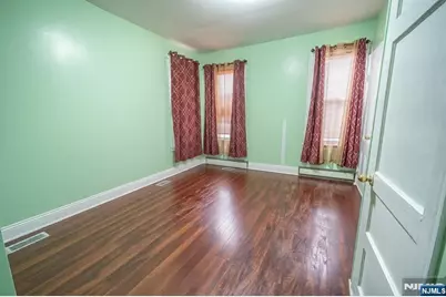 108 Hollywood Avenue, East Orange, NJ 07018 - Photo 11