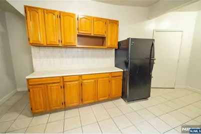 108 Hollywood Avenue, East Orange, NJ 07018 - Photo 7