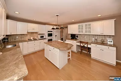 15 Drake Drive G2 #G2, Hillsdale, NJ 07642 - Photo 7