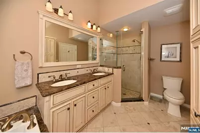 15 Drake Drive G2 #G2, Hillsdale, NJ 07642 - Photo 21