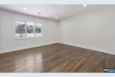 35 Lloyd Road, Ho Ho Kus, NJ 07423 - Photo 17