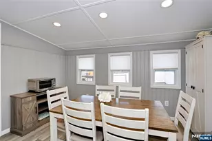 47 Franklin Ave, Hasbrouck Heights, NJ 07604 - Photo 11