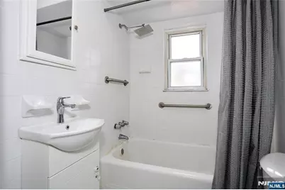 47 Franklin Avenue, Hasbrouck Heights, NJ 07604 - Photo 17