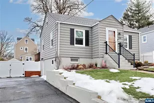 47 Franklin Ave, Hasbrouck Heights, NJ 07604 - Photo 25