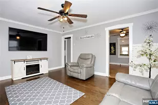 47 Franklin Ave, Hasbrouck Heights, NJ 07604 - Photo 7