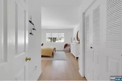 199 Union Avenue 2F #2F, Rutherford, NJ 07070 - Photo 13