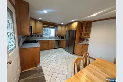 74 Rosemont Avenue, Elmwood Park, NJ 07407 - Photo 7