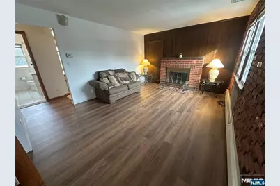 74 Rosemont Avenue, Elmwood Park, NJ 07407 - Photo 11