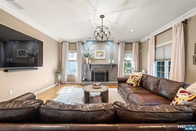 9 Woodland Court, Wayne, NJ 07470 - Photo 5