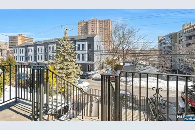573 Kearney Avenue C0573 #C0573, Cliffside Park, NJ 07010 - Photo 31