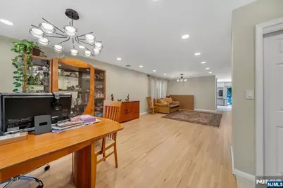 573 Kearney Avenue C0573 #C0573, Cliffside Park, NJ 07010 - Photo 3