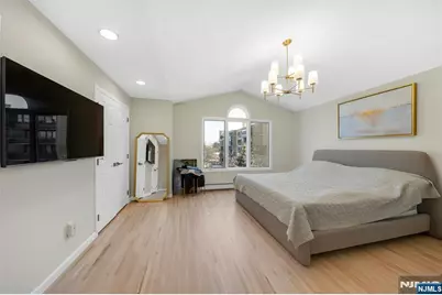 573 Kearney Avenue C0573 #C0573, Cliffside Park, NJ 07010 - Photo 17