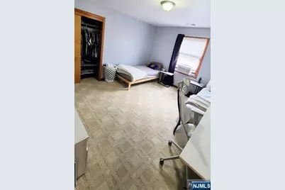 557 Park Place, Lyndhurst Township, NJ 07071 - Photo 7