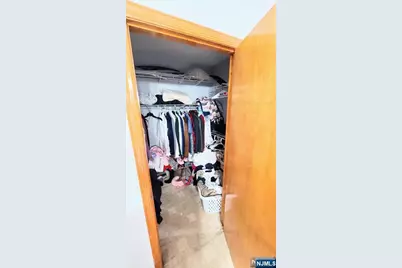 557 Park Place, Lyndhurst Township, NJ 07071 - Photo 9