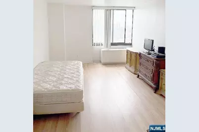 770 Anderson Avenue 11F #11F, Cliffside Park, NJ 07010 - Photo 3