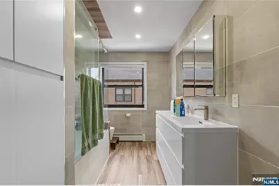 2477 6th Street Flr 2 #Flr 2, Fort Lee, NJ 07024 - Photo 9