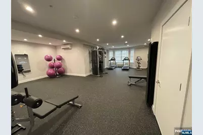 1685 Bergen Boulevard 715 #715, Fort Lee, NJ 07024 - Photo 17