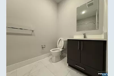 1685 Bergen Boulevard 715 #715, Fort Lee, NJ 07024 - Photo 13