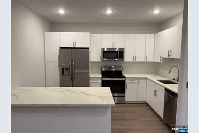 1685 Bergen Boulevard 715 #715, Fort Lee, NJ 07024 - Photo 3
