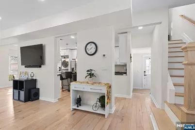 266 Elm Avenue, Teaneck Township, NJ 07666 - Photo 3