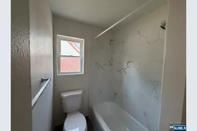 107 Ross Avenue 5B #5B, Hackensack, NJ 07601 - Photo 3