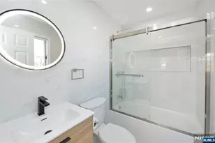 472 Central Blvd, Fort Lee, NJ 07024 - Photo 11