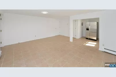 472 Central Boulevard, Fort Lee, NJ 07024 - Photo 19