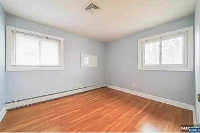 2385 Linwood Avenue, Fort Lee, NJ 07024 - Photo 25