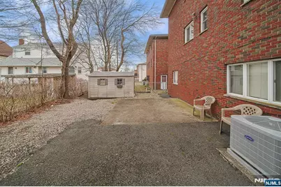 2385 Linwood Avenue, Fort Lee, NJ 07024 - Photo 3