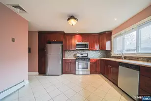 2385 Linwood Ave, Fort Lee, NJ 07024 - Photo 17