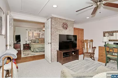 16 Sandburg Court, Mahwah, NJ 07430 - Photo 21