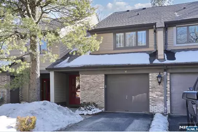 16 Sandburg Court, Mahwah, NJ 07430 - Photo 35