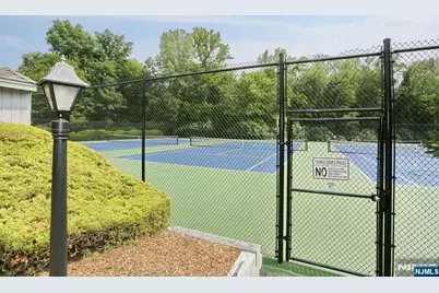 16 Sandburg Court, Mahwah, NJ 07430 - Photo 41