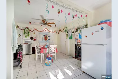 6011 Van Buren Place, West New York, NJ 07093 - Photo 11