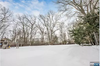 320 Cedar Hill Avenue, Wyckoff Township, NJ 07481 - Photo 21