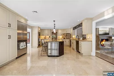 7 Orchard Lane, Old Tappan, NJ 07675 - Photo 11