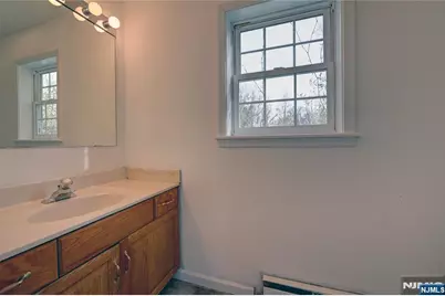 74 Camp Lane, Fairfield, NJ 07004 - Photo 17