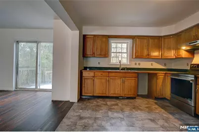 74 Camp Lane, Fairfield, NJ 07004 - Photo 13